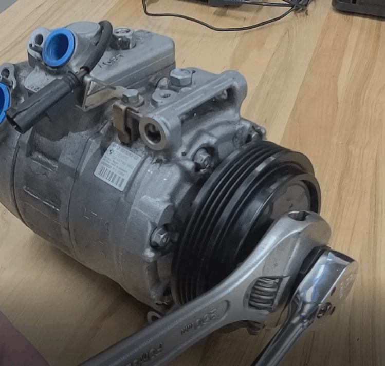 A/C Compressor clutch hub 22.5mm tool NO IMPACT WRENCH NEEDED, install video